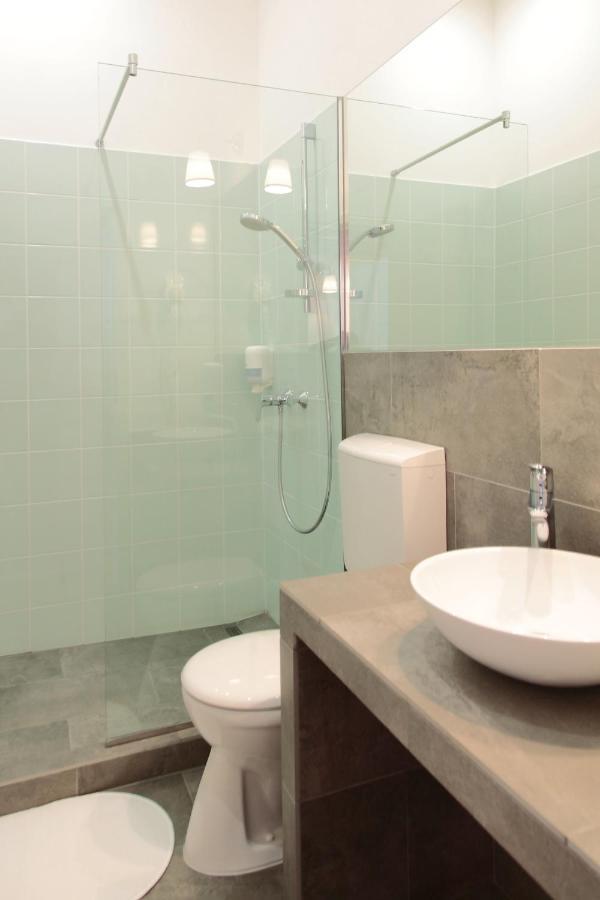 Maverick Apartments Budapest Ngoại thất bức ảnh