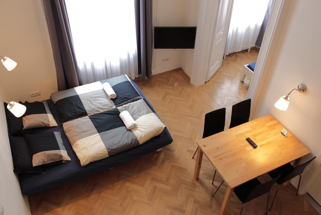 Maverick Apartments Budapest Phòng bức ảnh