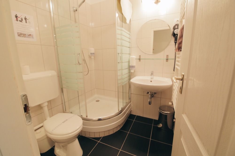 Maverick Apartments Budapest Ngoại thất bức ảnh
